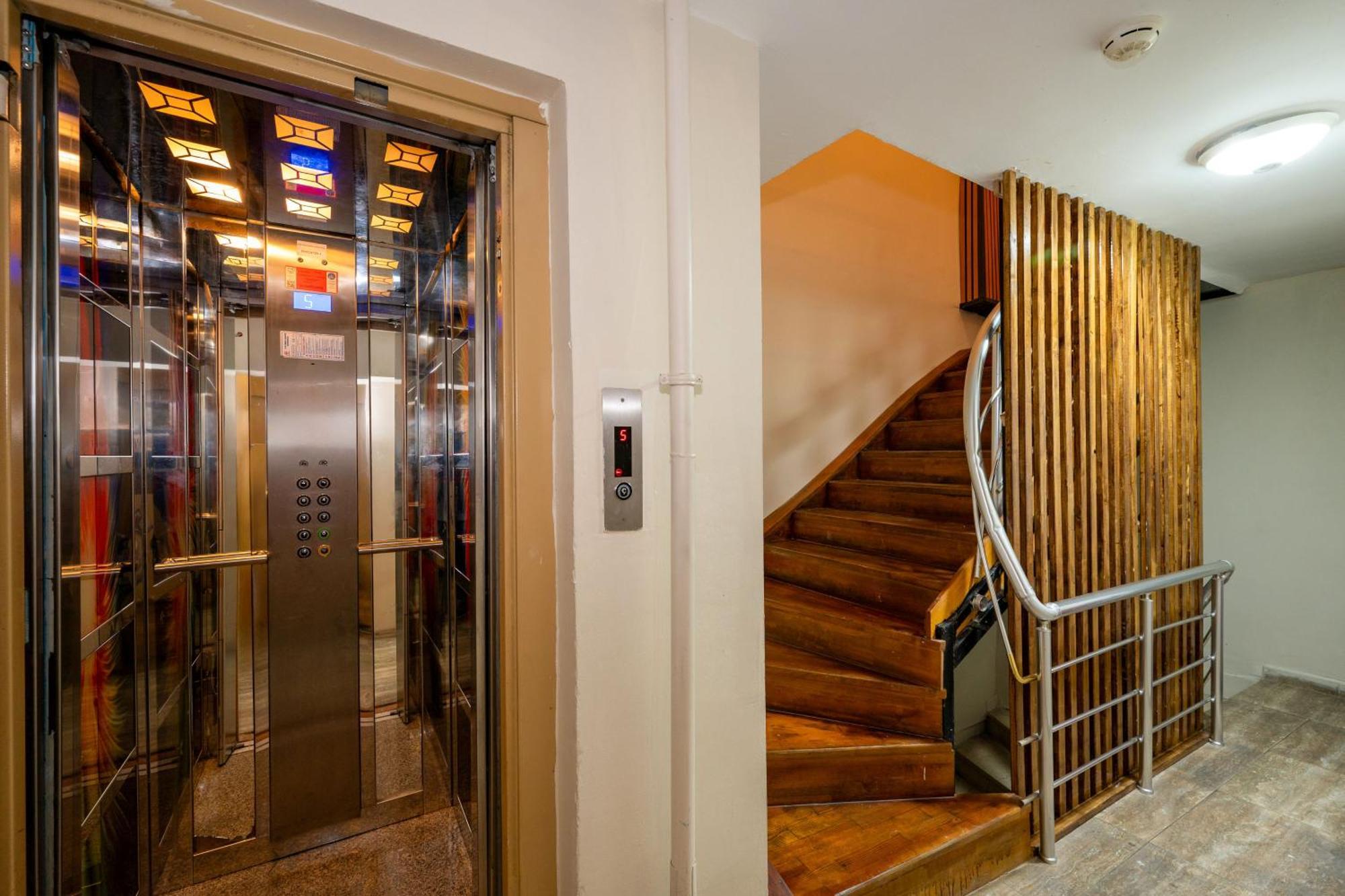 Aiza Suites Istanbul Exterior photo